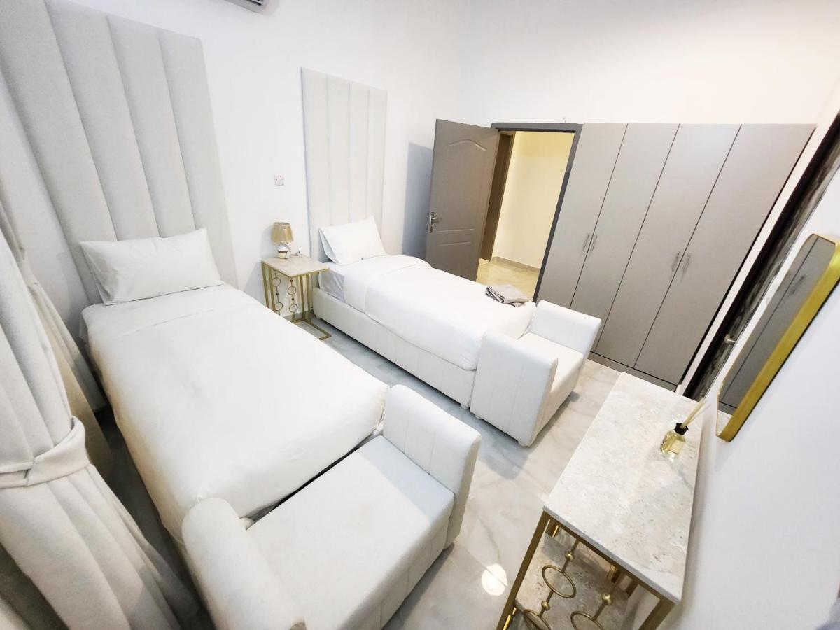 Moods Holiday Homes Al Ain Esterno foto
