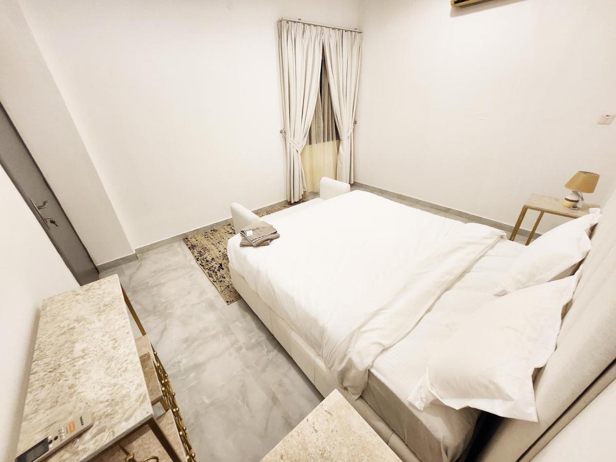 Moods Holiday Homes Al Ain Esterno foto