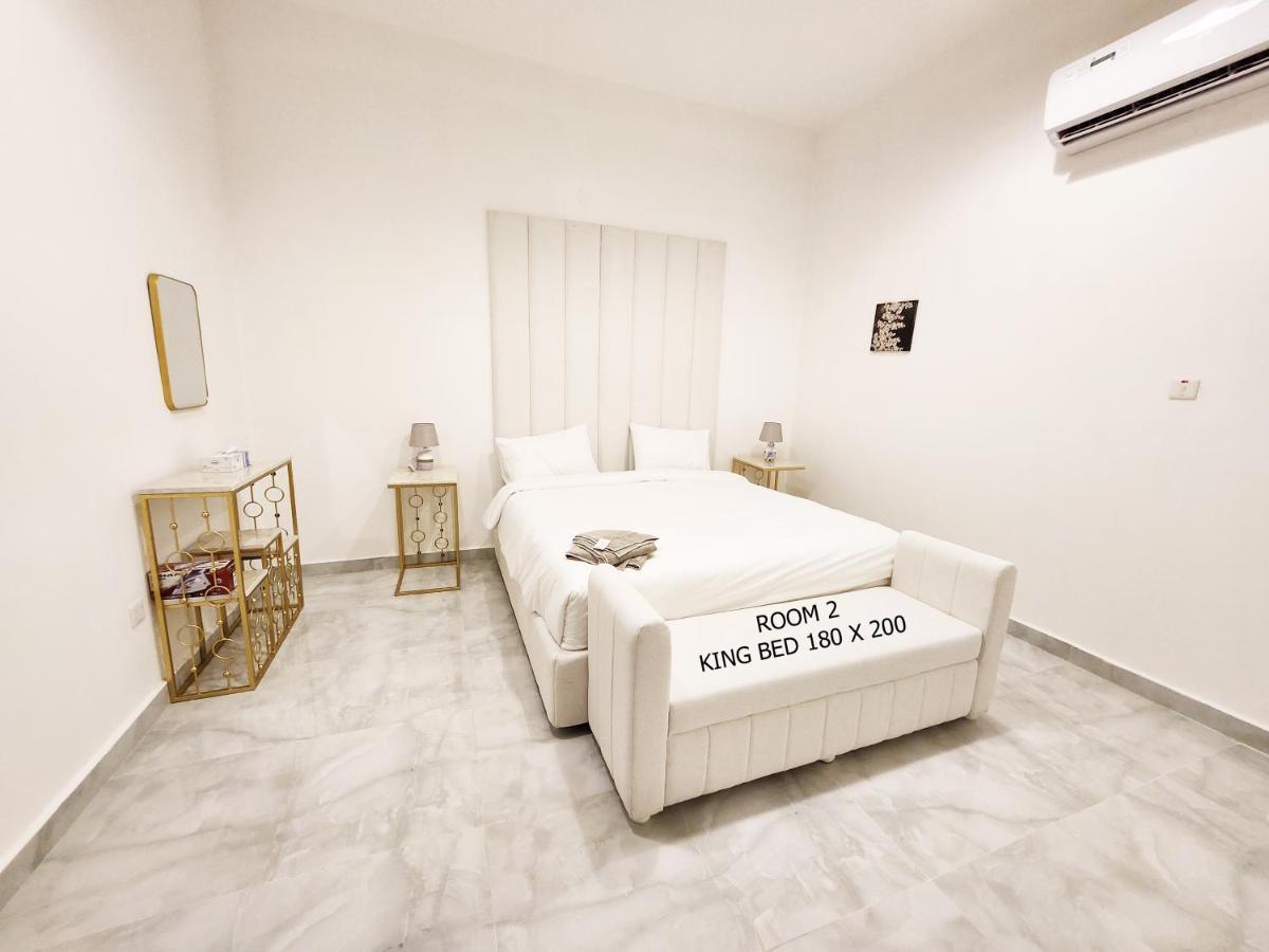 Moods Holiday Homes Al Ain Esterno foto