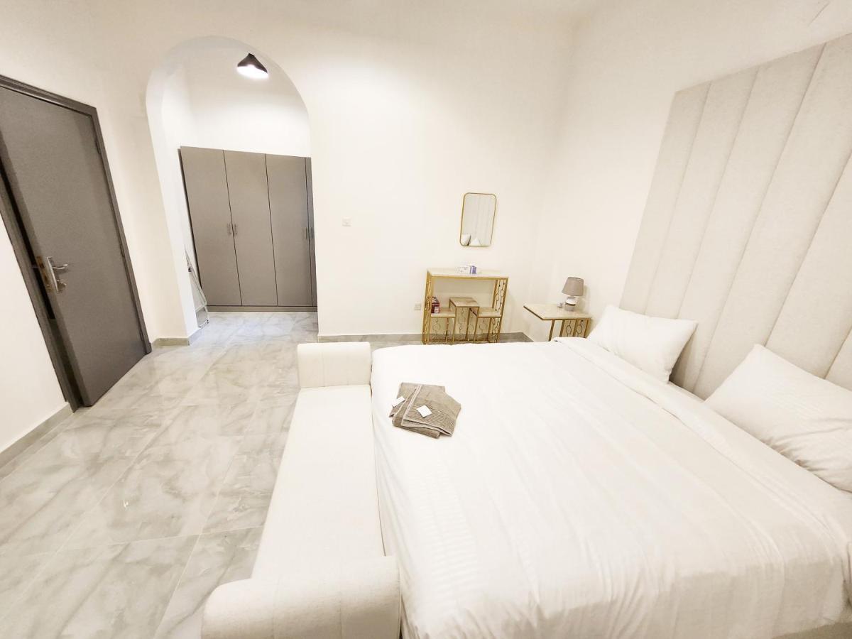 Moods Holiday Homes Al Ain Esterno foto